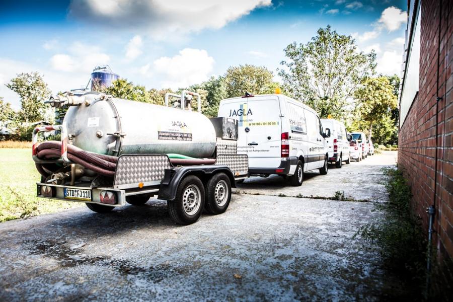 Saug- und Spülwagen